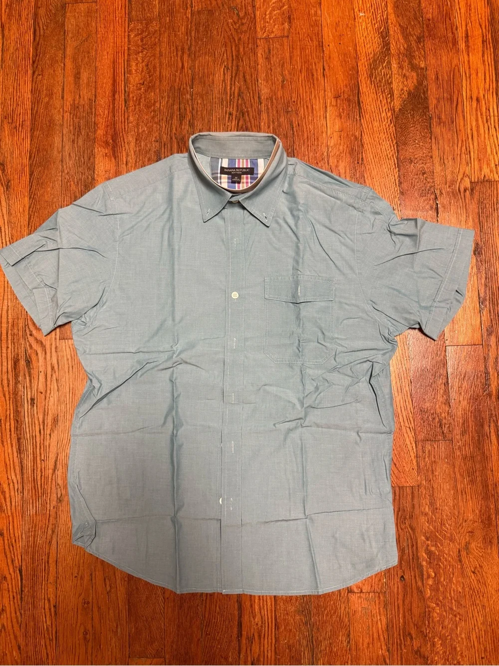 NWT Banana Republic Men's Short-Sleeve Button-Down Shirt in Light Blue